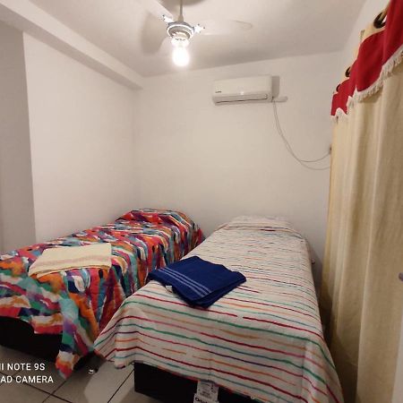 Apartamento Inteiro Dois Quartos Melhor Localizacao Pes Na Areia フロリアノポリス エクステリア 写真