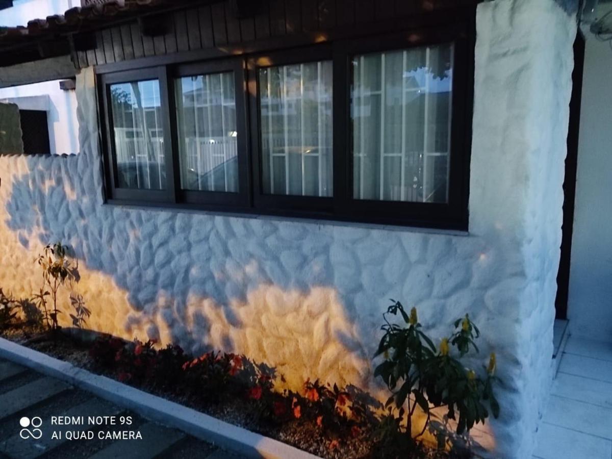 Apartamento Inteiro Dois Quartos Melhor Localizacao Pes Na Areia フロリアノポリス エクステリア 写真